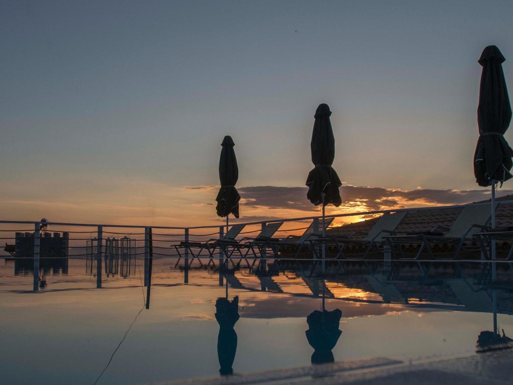Poliana Estate Villas Riglia Exteriér fotografie
